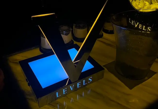 Levels Bangkok Sukhumvit Soi 11 - Party ohne Ende - jetzt buchen!